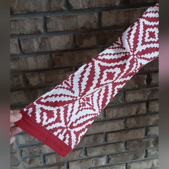 Tracy Negoshian 100% Cotton Long Sleeve V-neck Top Size Medium. - Picture 6 of 9